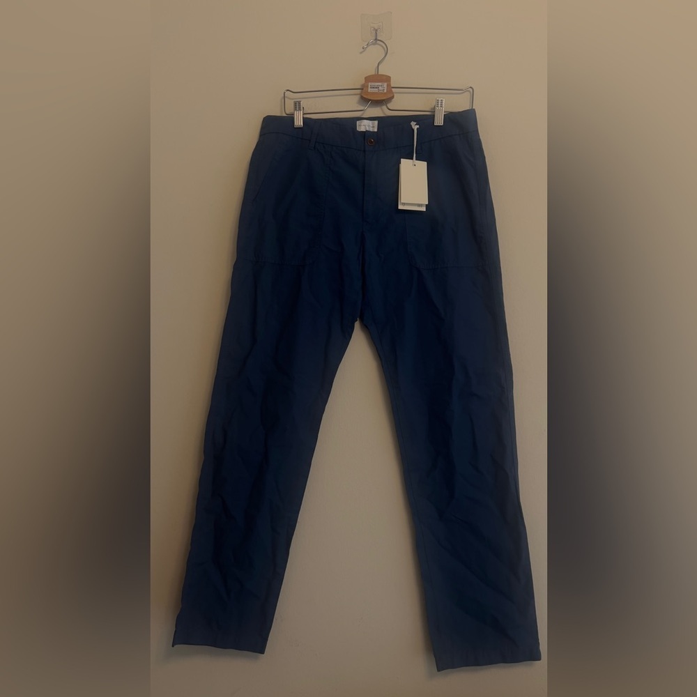 Gant Men's Dark Sea Cargo Pants Size 31/32 New — image 2 of 4